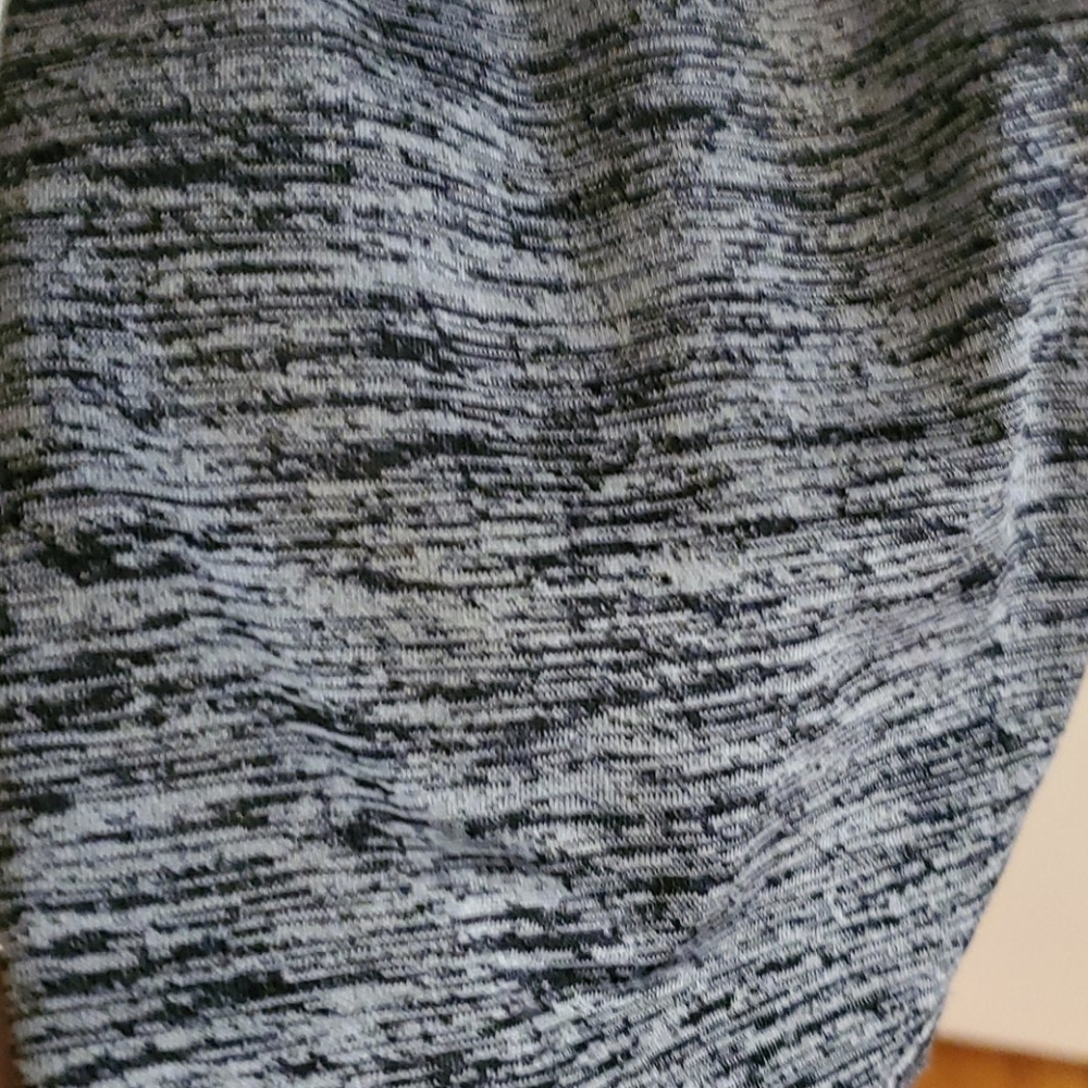 3/4 Zip Quick Dry pullover - Picture 3 of 3